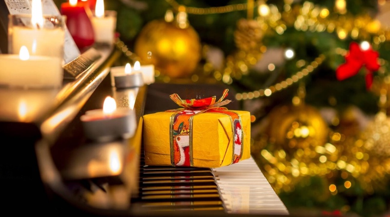 7 Christmas Gift Ideas To Impress Anyone