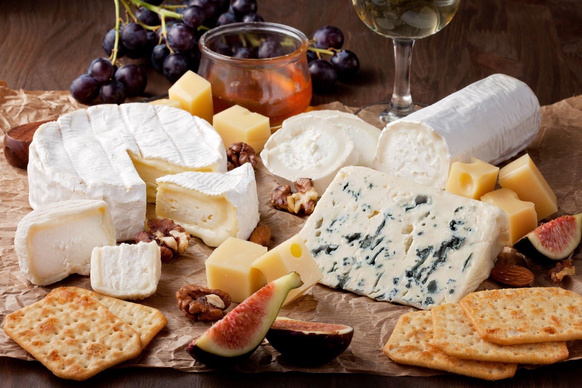 How to Enjoy Cheese on a Cholesterol-Lowering Diet: Expert Tips and Nutrition Advice