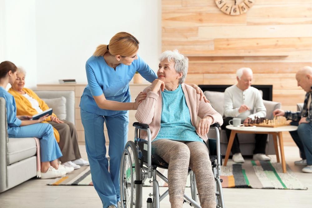 Everything You Should Know About the Certificate IV in Aged Care Course Before Making a Career Choice