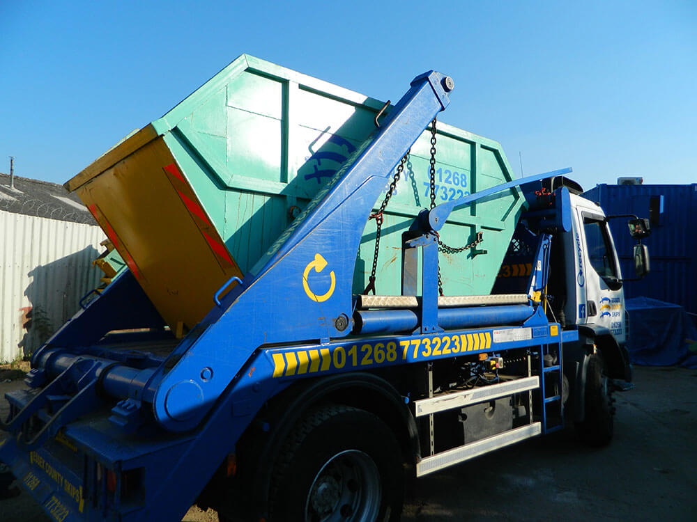 5 Benefits of Choosing a Local Skip Hire Company in Essex