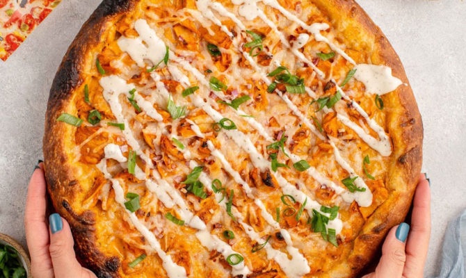 Spice Up Your Pizza Night with This Mouth-Watering Buffalo Chicken Pizza Recipe