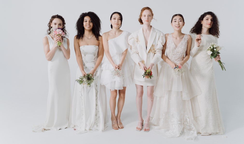 Streamlined and Elegant: The Timeless Appeal of Wedding Dresses Without Trains