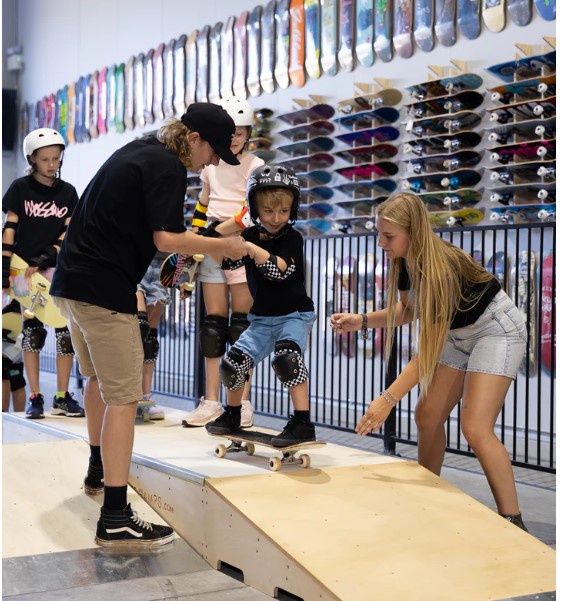 Learn to Skateboard: The Ultimate Guide to Lessons for Beginners