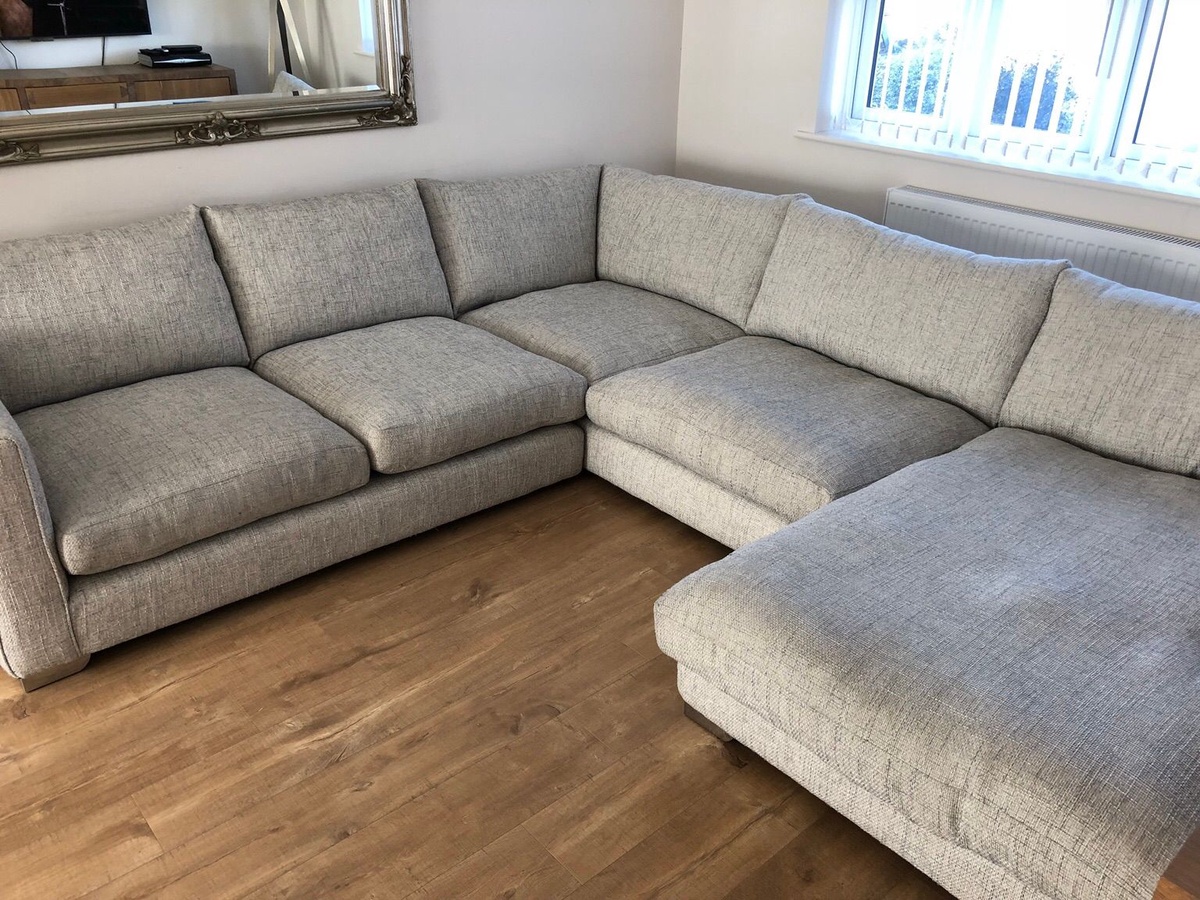 Top Techniques For Effective Sofa Stain Removal In Lane Cove