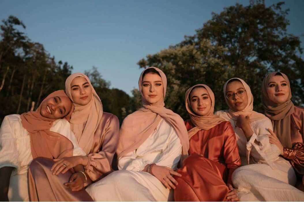 Colored Abaya: A Modern Twist to Traditional Attire