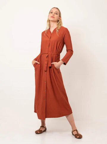 10 Best Modest Dresses: Embrace Style and Modesty with These Stunning Garments