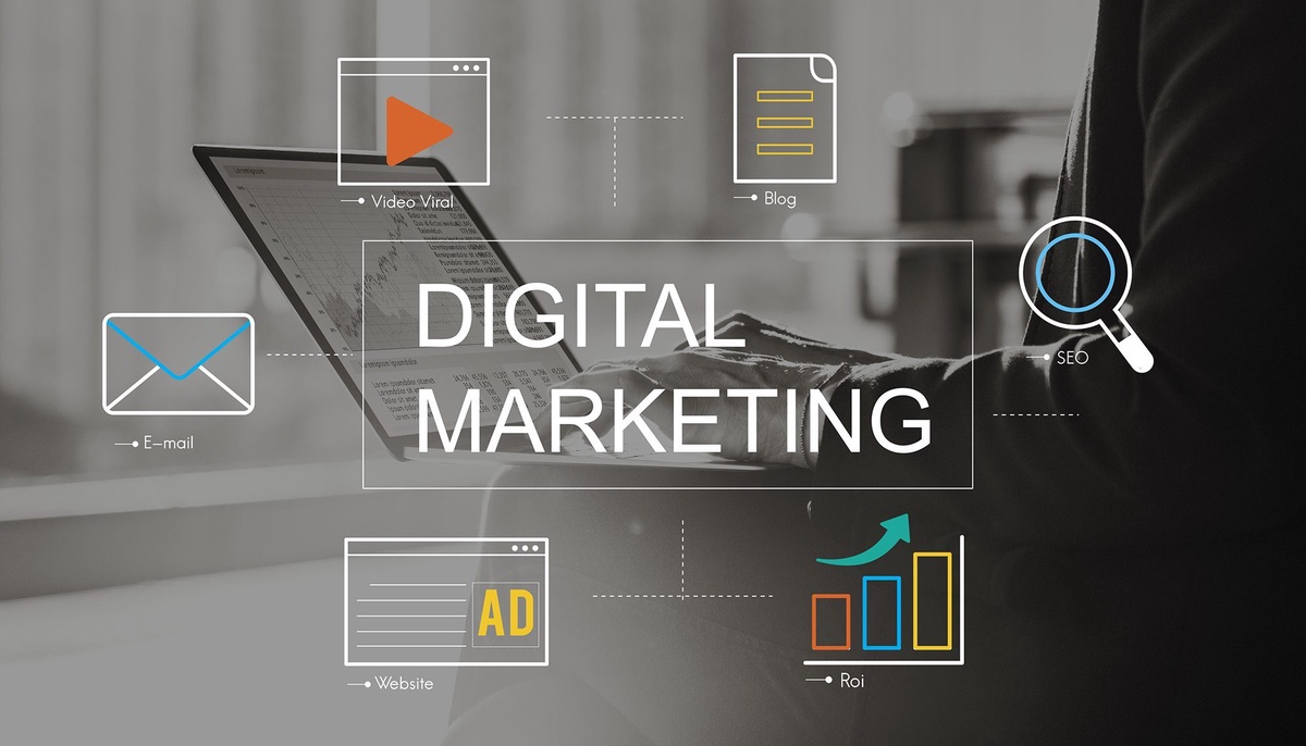 Is Digital Marketing Really Supposed to Replace Traditional Marketing?