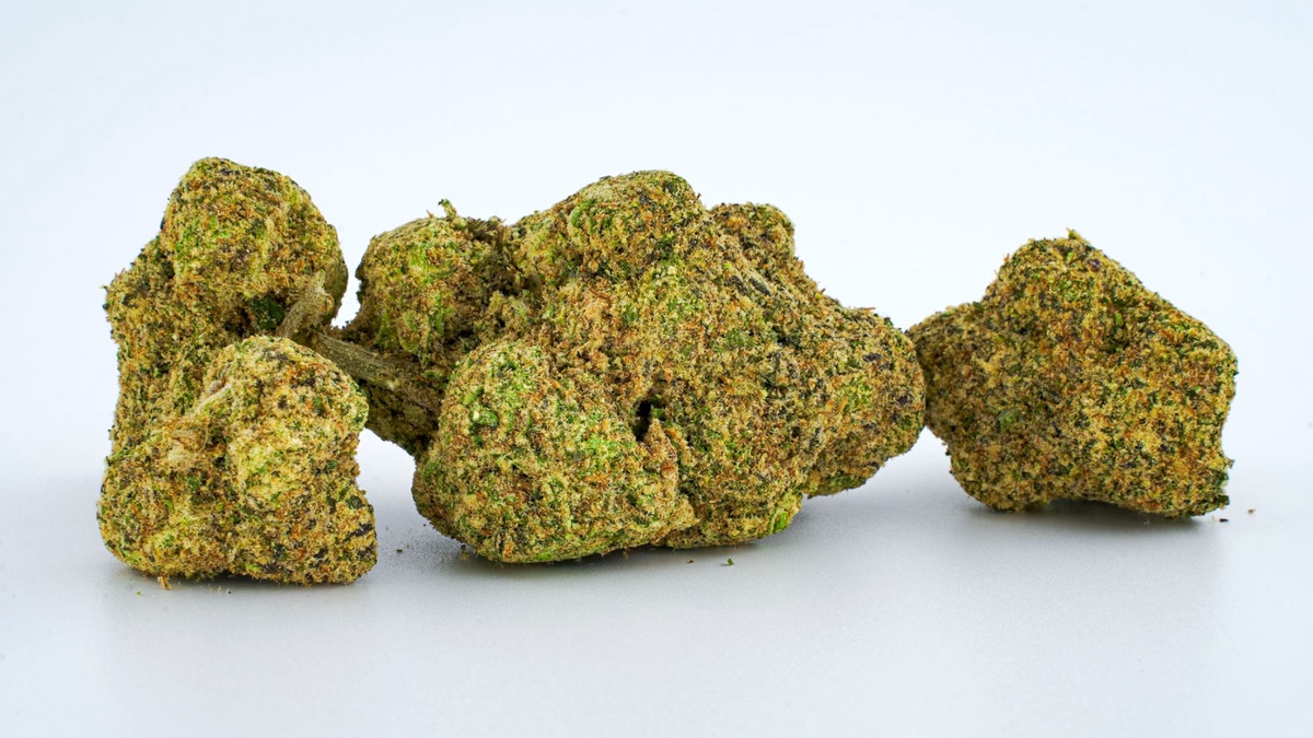 Cheap Weed Delivery in Oshawa: Should You Consider Giving it a Try?