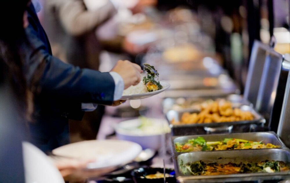 Experience Exceptional Cuisine with a Full Service Wedding Catering