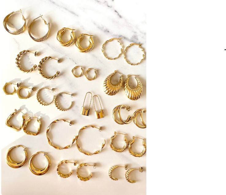 Embracing Elegance: The Allure of Mollology Gold Hoop Earrings