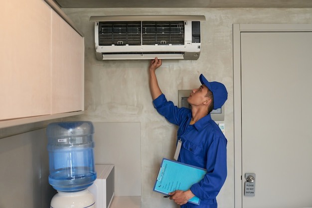 Eco-Friendly Cooling: Exploring Energy-Efficient Air Conditioning Units in Telford
