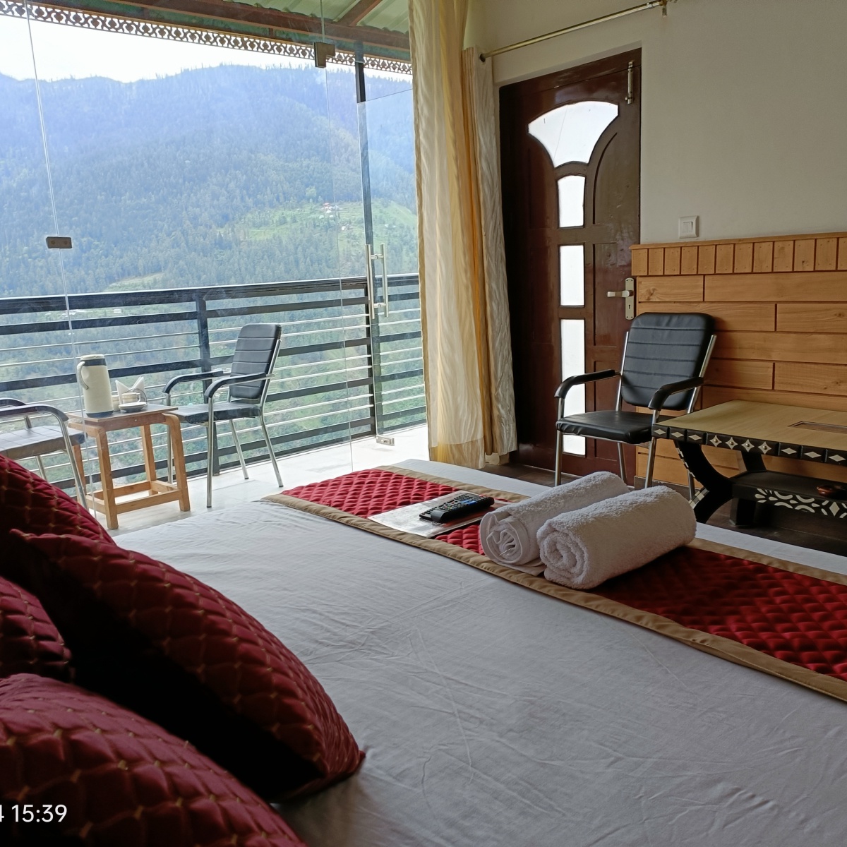 Who Offers the Best Online Hotels in the Churah Valley Chamba?