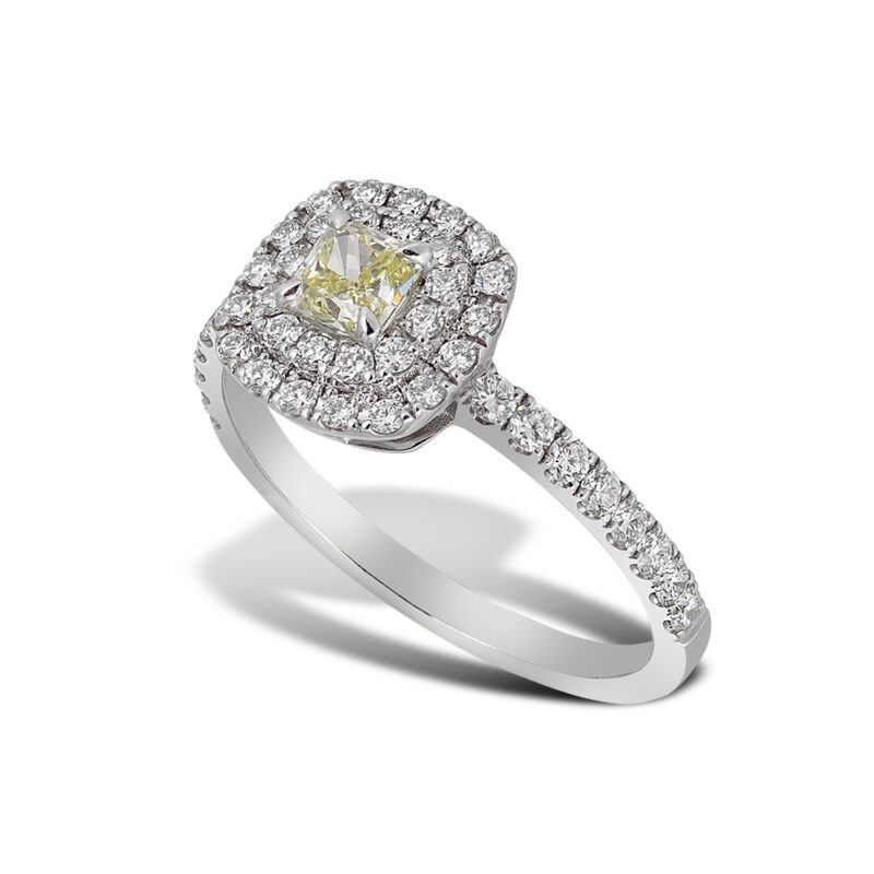 How to Design Unique Engagement Rings for Your Love Story?