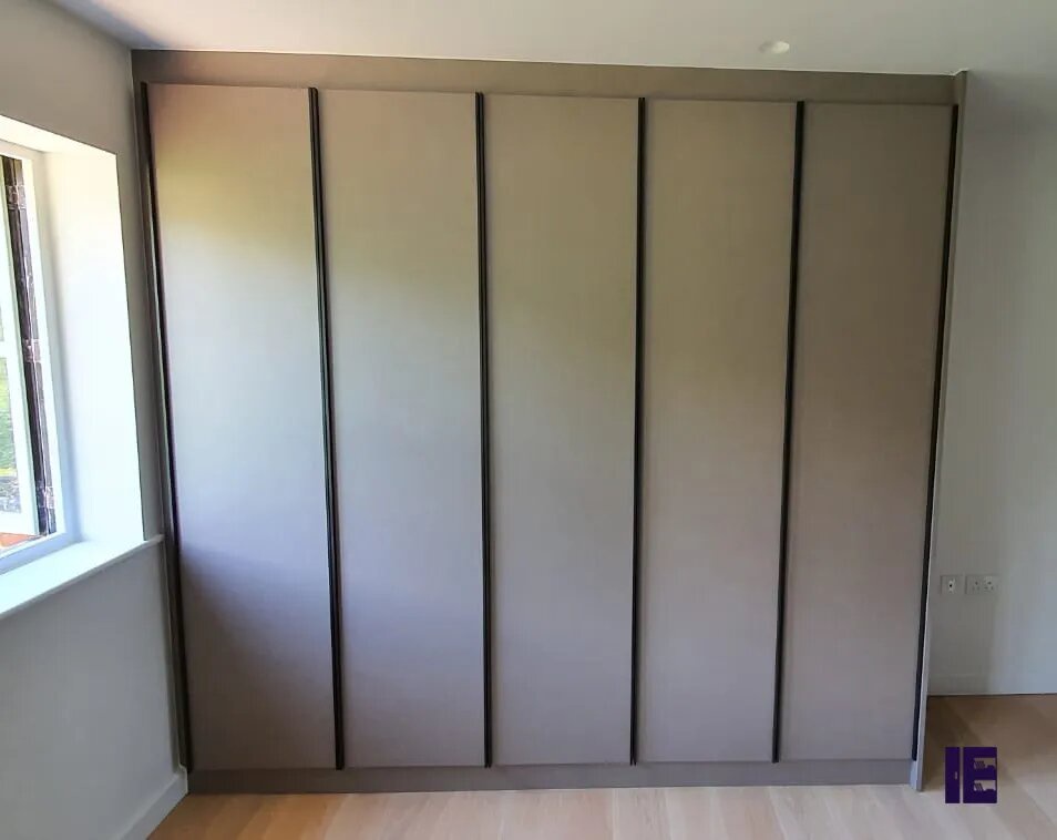 Elevate Your Bedroom: The Light Grey Overbed Hinged Wardrobe Storage