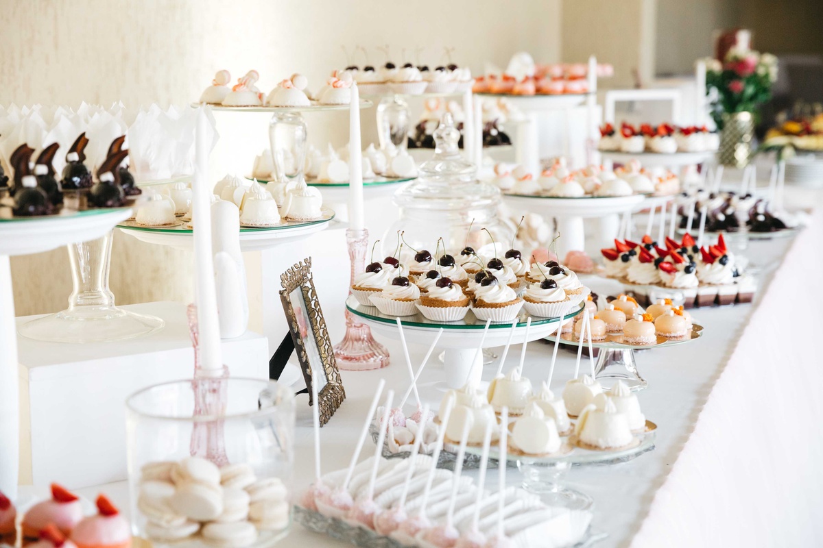 Elevating Wedding Menus: The Enchanting Role of Desserts
