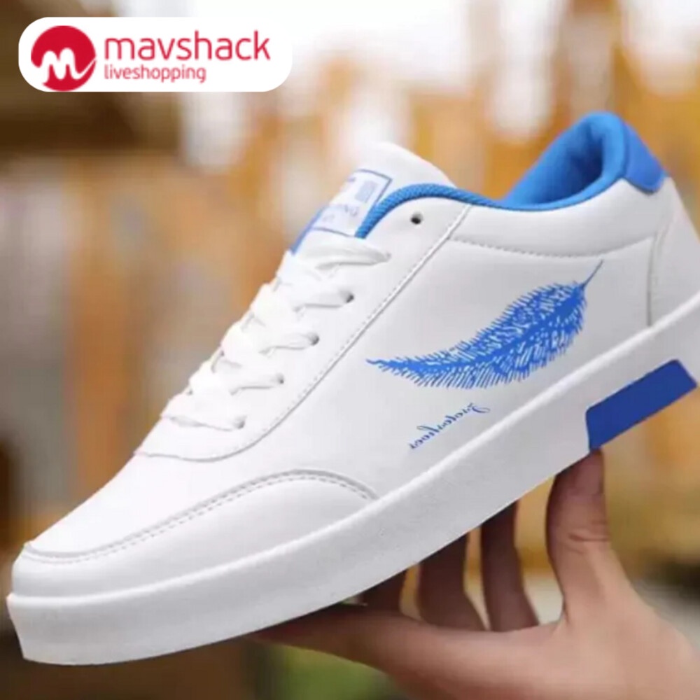 From Classic to Streetwear: Exploring Men's Sneaker Fashion