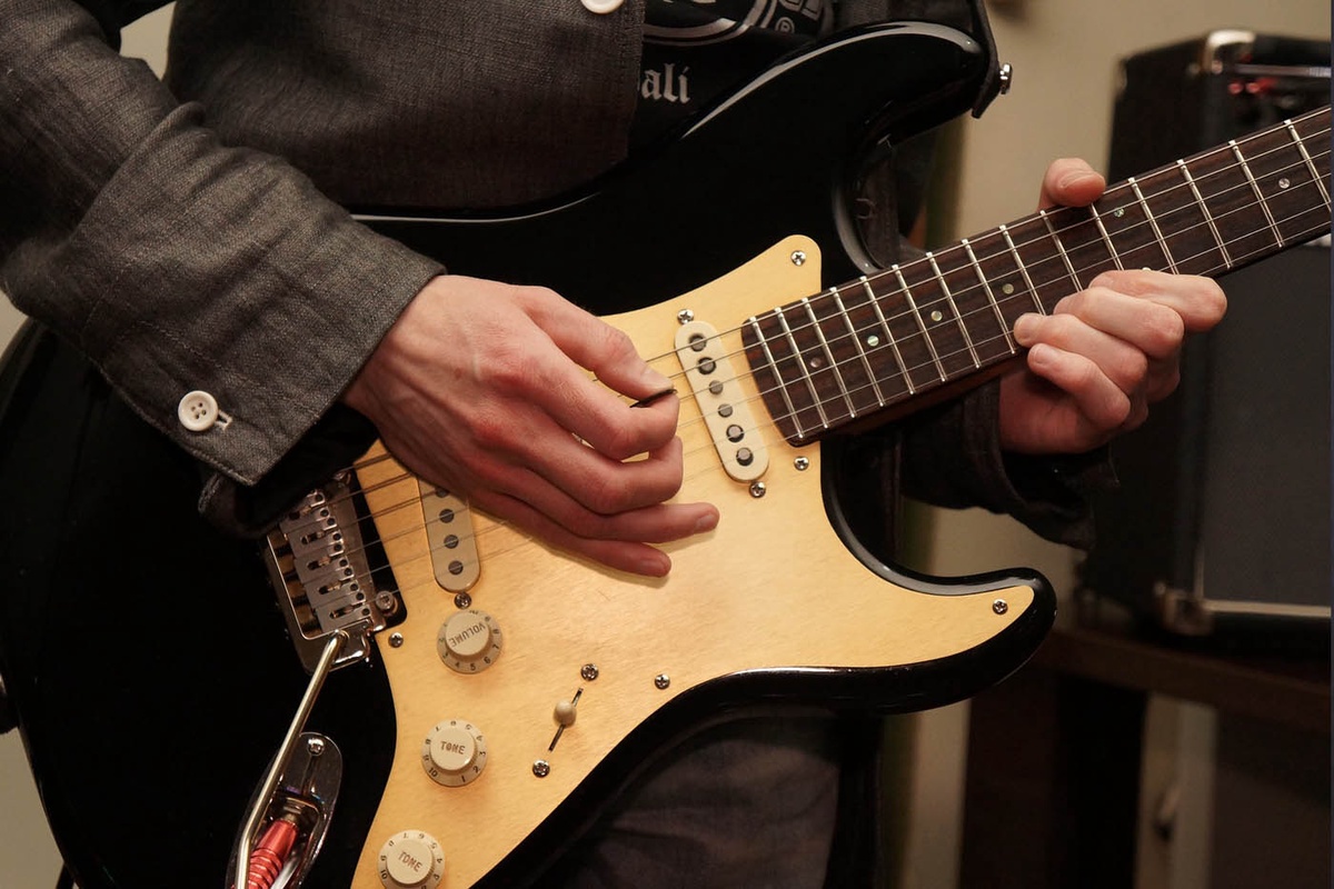 Mastering Genres: Exploring Jazz, Rock, and Blues Electric Guitar Lessons in Melbourne