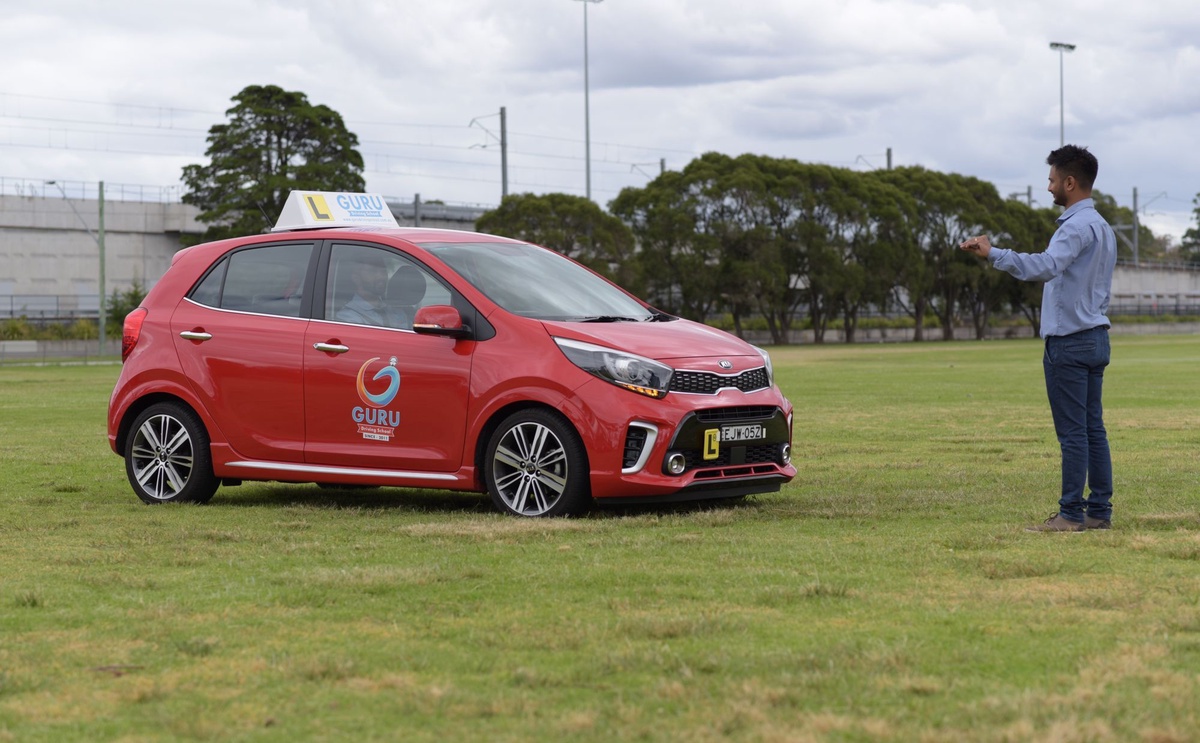 Master the Road with Guru Driving School Ingleburn: Tips for Learner Drivers