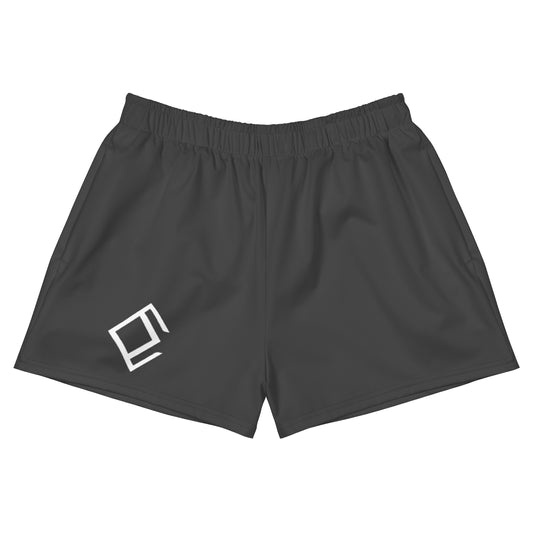 Finding the Right Length: Mini Shorts vs. Bermuda Shorts