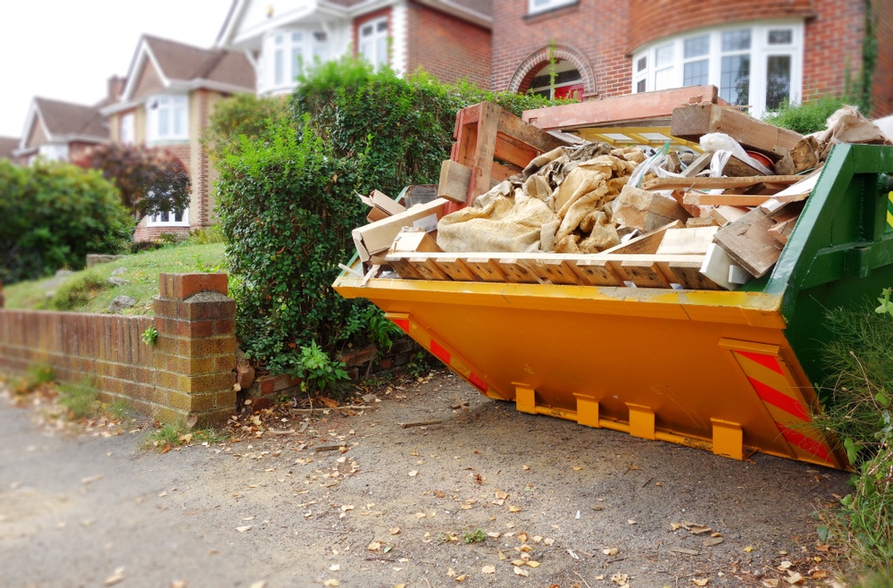 Expert Guide: What You Can Put in Your Skip