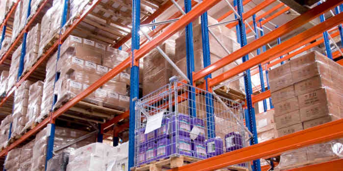 Maximizing Efficiency with Ozi Racking: Choosing the Perfect Warehouse Racking System