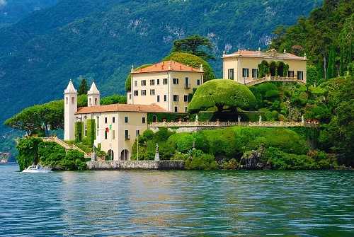 Ultimate Guide to Booking Italy Villas for Your Vacation