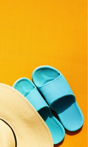 The Latest Trends in Men's Sandals and Flip-Flops: Functional and Fashionable Choices