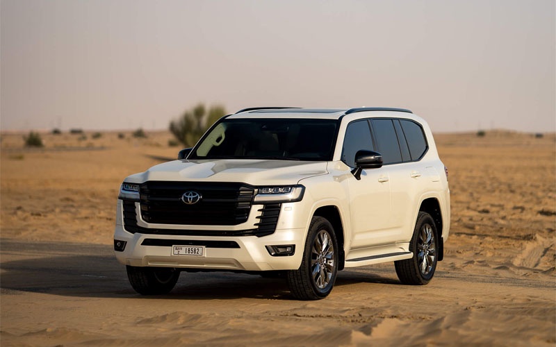 Exploring Dubai at Your Own Pace with Daily Car Rental