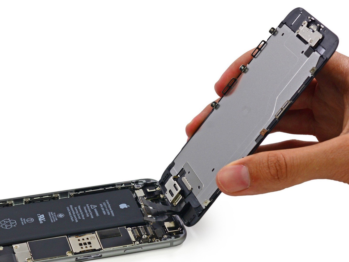 Real Mobile Repair: Your Trusted Partner for Swift and Professional Charging Port Repair Services in Washington