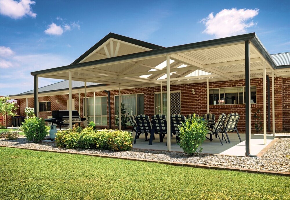 Verandahs: Bridging Indoor and Outdoor Harmony with Purpose