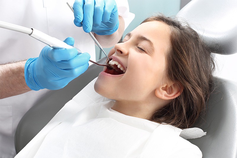 What Precautions Should Be Taken Before Tooth Implant?