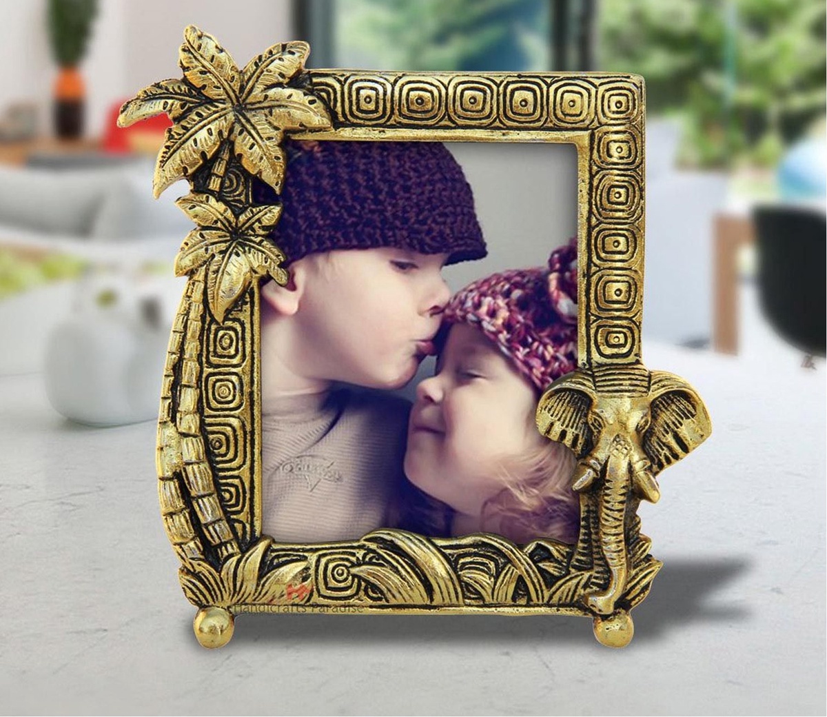 Crafting Memories: Personalize Your Space with an Array of Photo Frame Designs