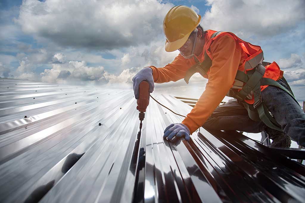 Securing Your Business Investment: Commercial Roofing Services in Phoenix and Mesa, AZ