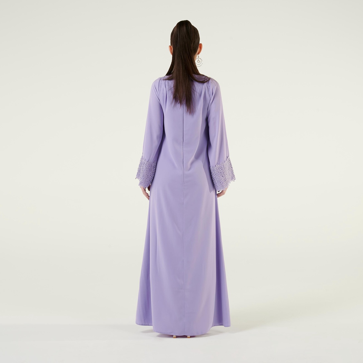 Long Sleeve Maxi Dresses: Versatile Attire for Every Season