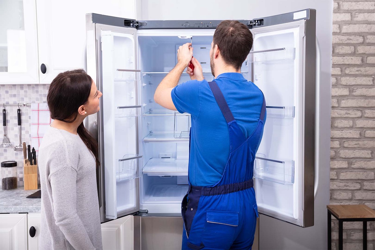 How to Choose the Right Refrigerator Repair Service?