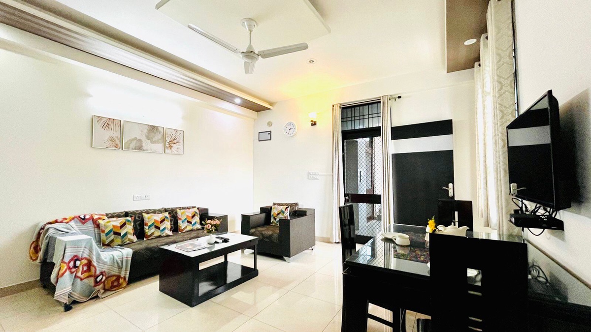 If you're planning to stay in Noida, pick Service Apartments Noida