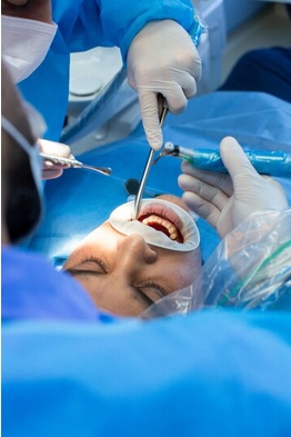 Smile Renewal: Exploring the World of Dentures in Westport
