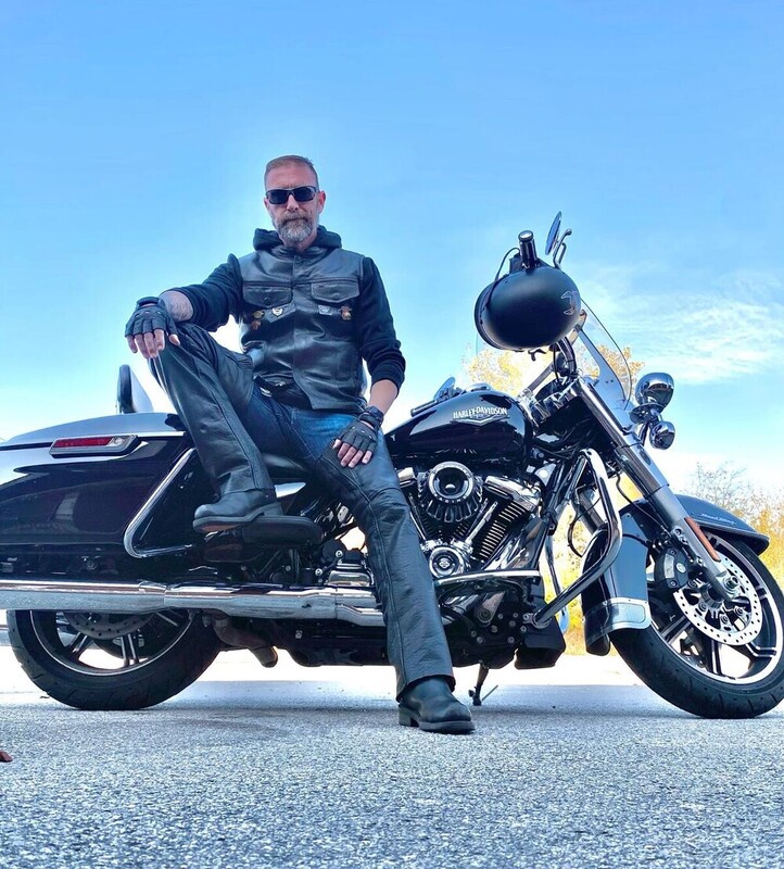 Leather Motorcycle Chaps For Men That Redefine Riding Fashion