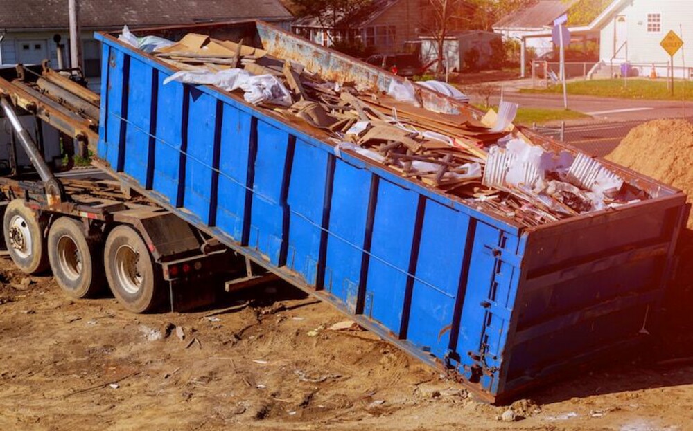Choosing the Right Dumpster Rental Company in Clovis for Your Needs