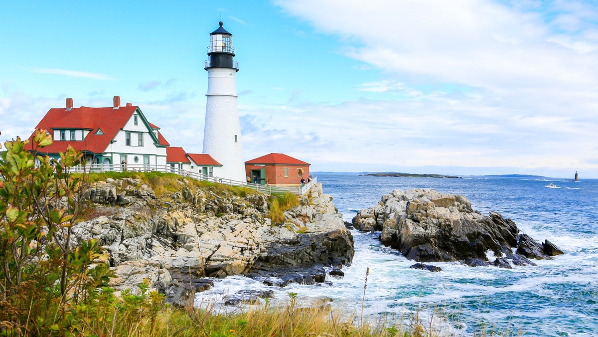 Exploring Maine's Coastal Charm: A Guide to the Top Towns of 2024