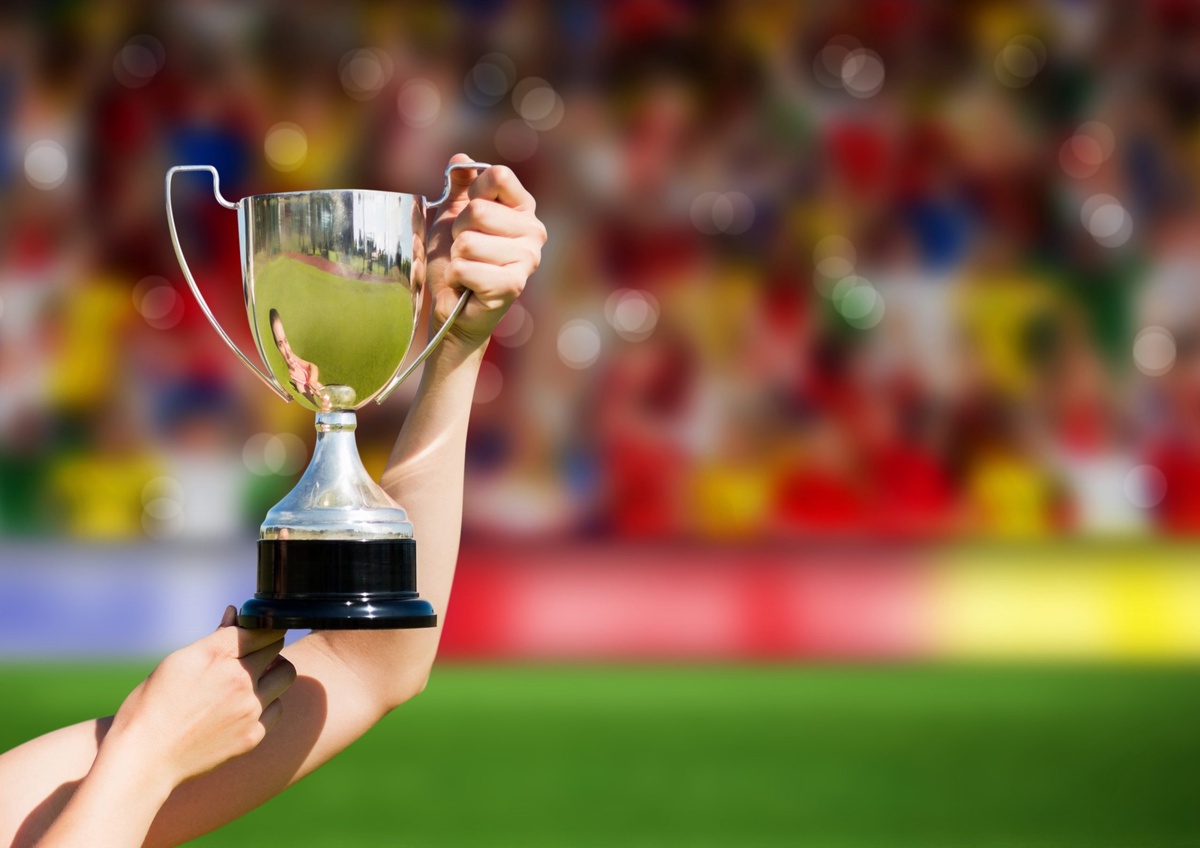 Choosing Excellence: A Guide to Selecting Quality Sports Trophies for Your Event