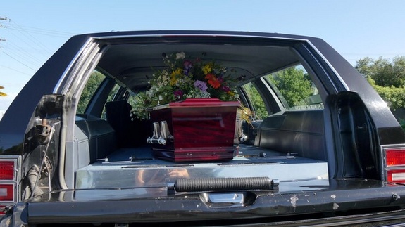 Respectful Farewells: Ensuring Proper Transportation for Funerals in Dallas