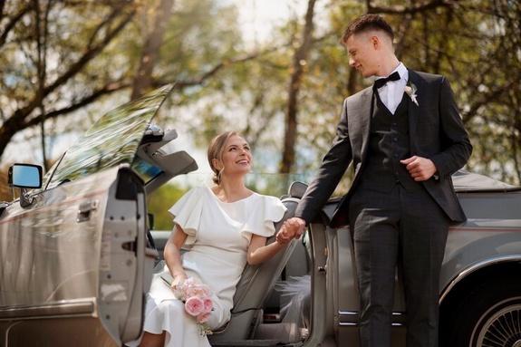 Rolling in Style: Elevate Your Big Day with Wedding Limo Service in Los Angeles