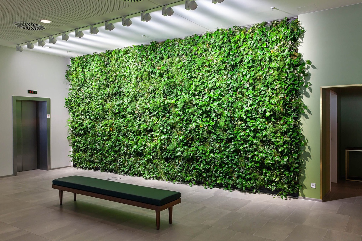 Rising Trends: The Magic of Vertical Artificial Green Wall Designs