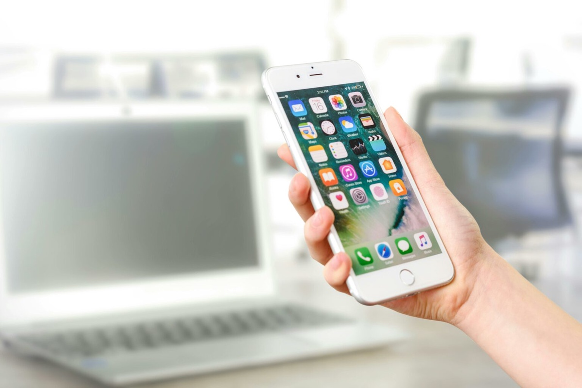 The Comprehensive Tech Guide to iOS Mobile App Development: From Concept to Launch