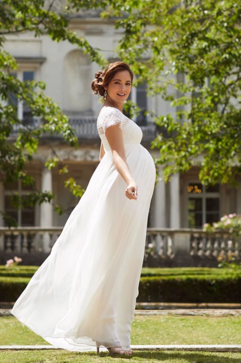 How to Find Your Perfect Maternity Wedding Dress – 5 Top Tips