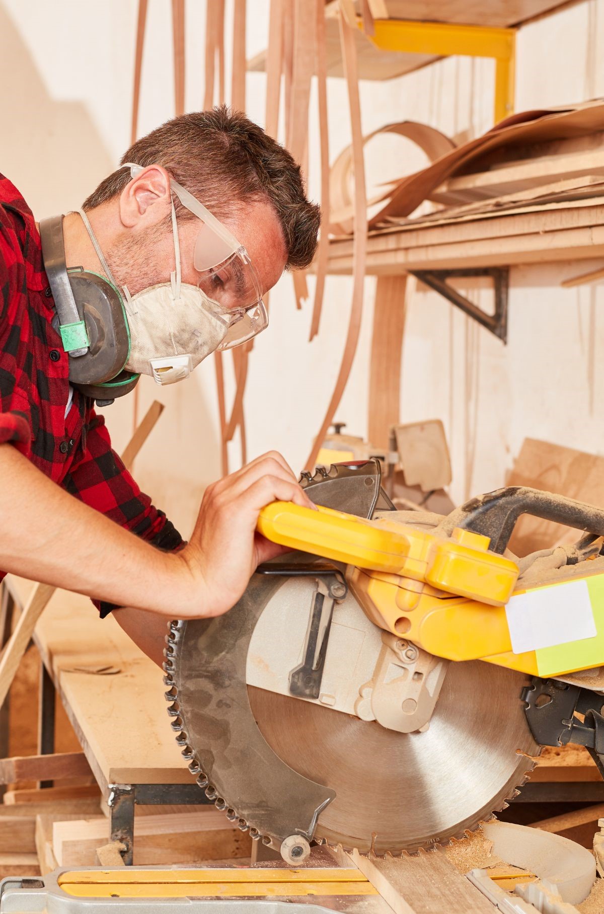 The Ultimate Guide to Hiring a Carpenter in Dubai