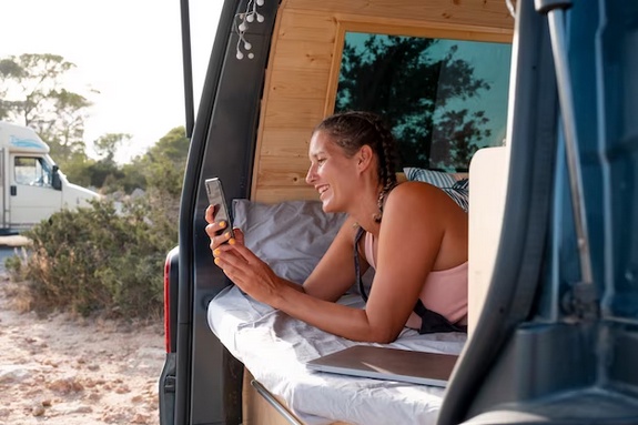 On-the-Go Comfort: Trailer Van Rental for Your Next Journey