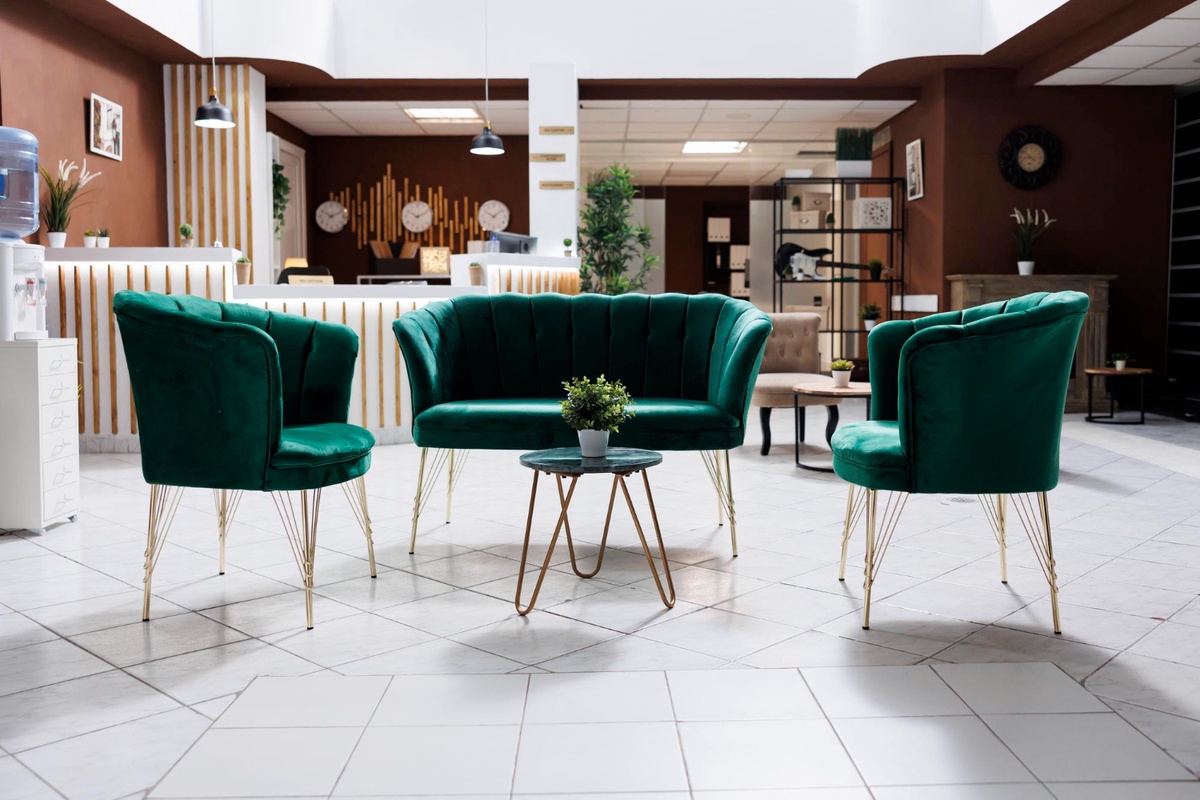 Branding Through Interior Design: How Cafe Decor Reflects Identity and Attracts Customers