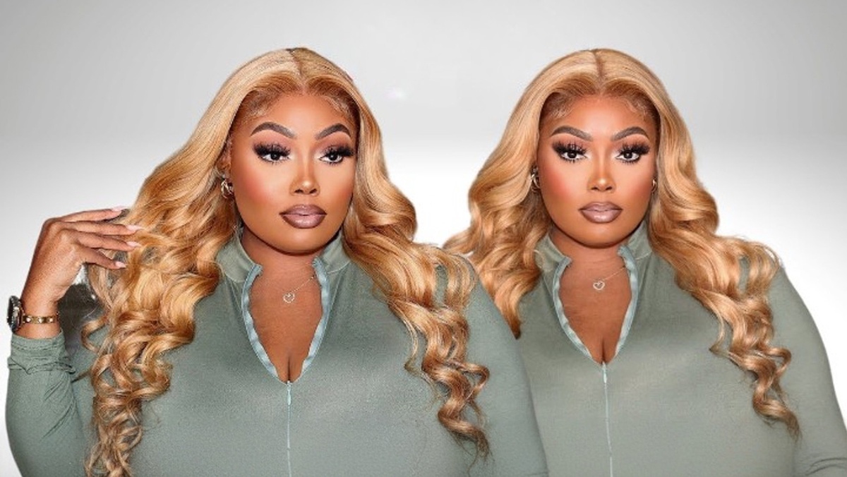 New Hair Color Trends 2024 – Honey Blonde Wig
